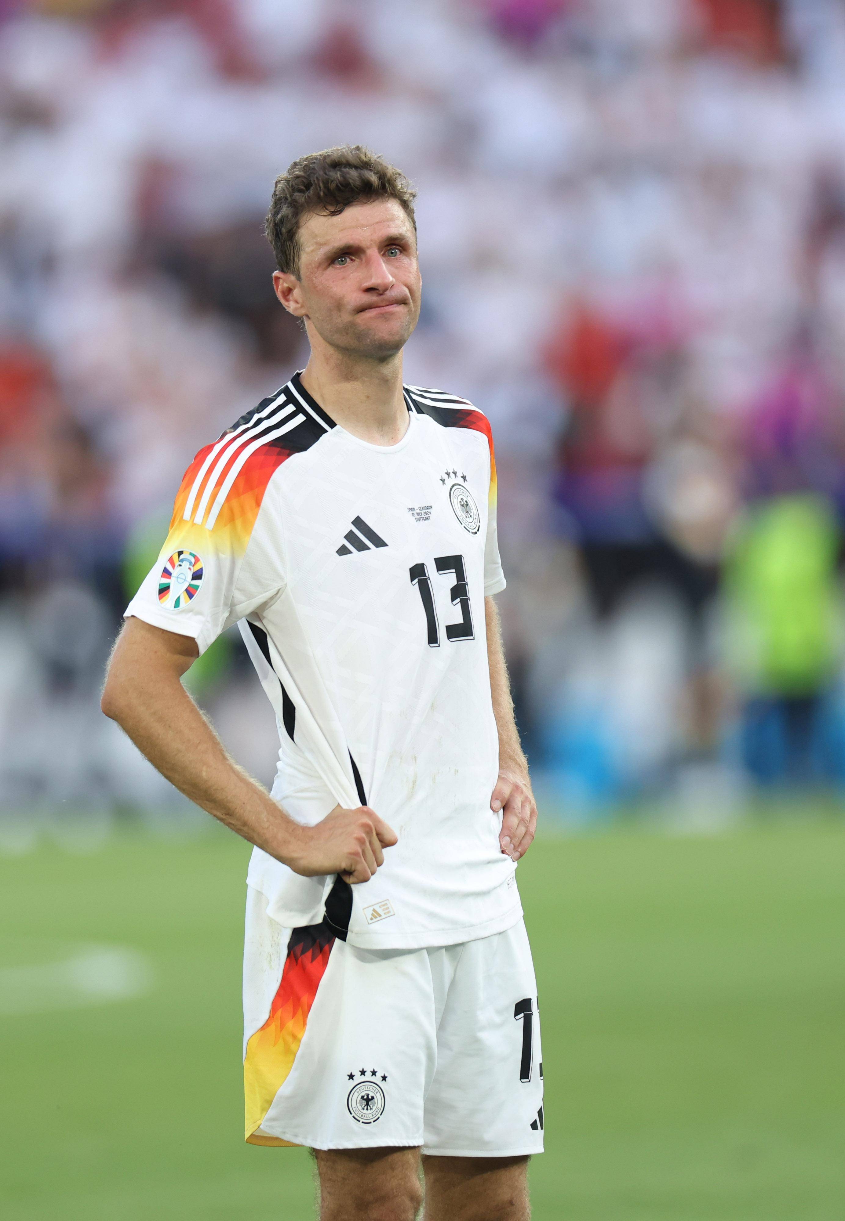 西班牙足球女队轻松取胜,晋级四强 西班牙足球女队轻松取胜,晋级四强