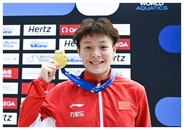 包含跳水新星表现抢眼，一举斩获金牌的词条