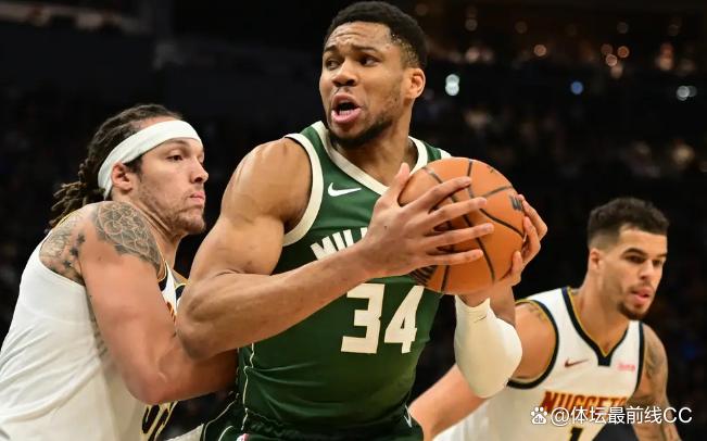 赛场上风云变幻，各路明星球员竞技激烈的简单介绍