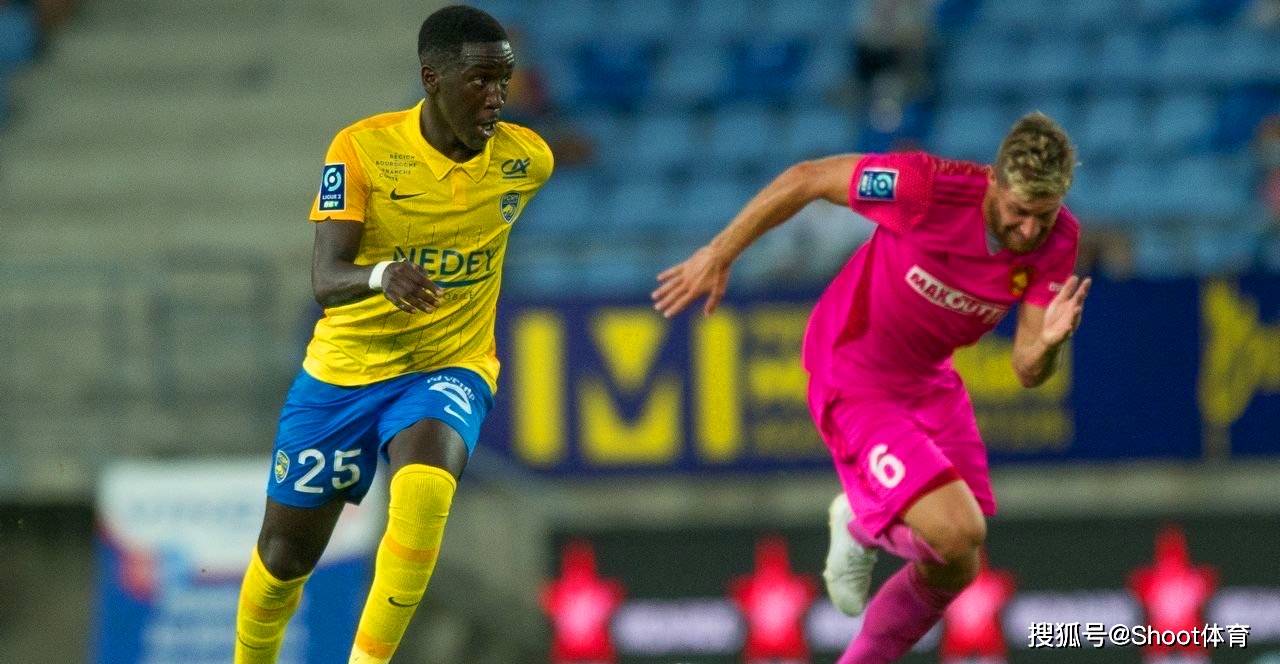 索肖足球俱乐部青年队夺得青年冠军赛的简单介绍