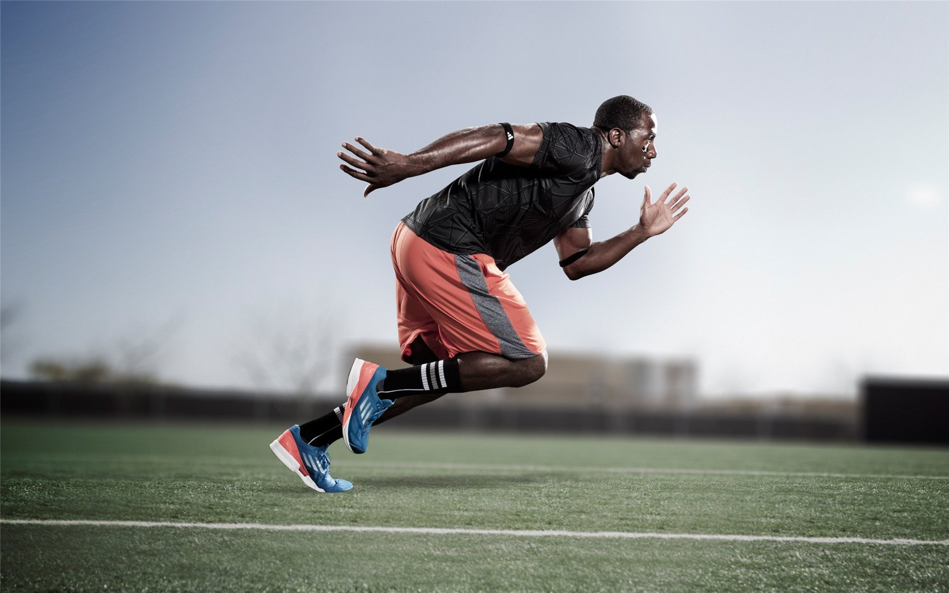 绿茵启示录，当巴西节奏遇见中国长城—论足球哲学中的掌控与突破