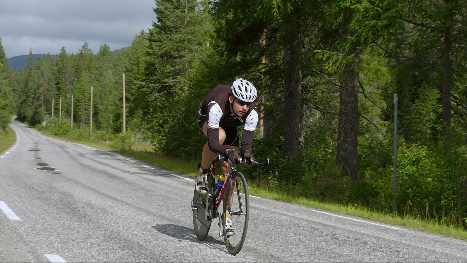 浓眉式统治力,广东队关键战突围森林狼战术体系的启示